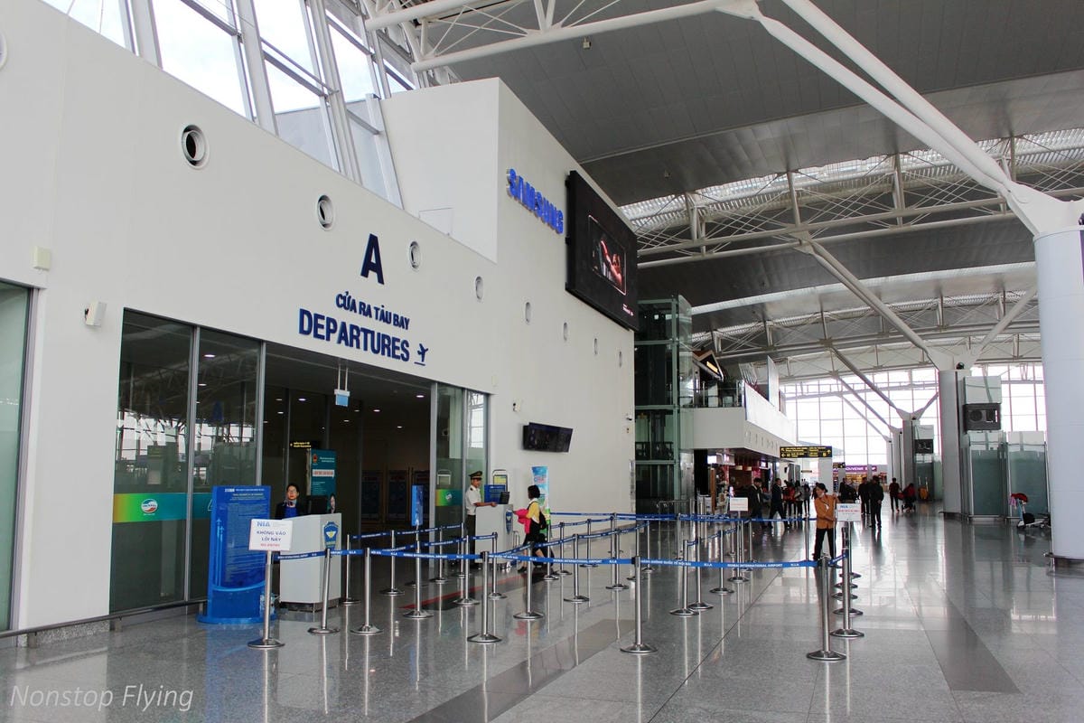 2017.12.16 越捷航空VietJet Air VJ942 河內-台北 SkyBoss飛行記錄 -附餐飲行李、專屬櫃檯、貴賓室、優先禮遇 - 第11張圖 2017.12.16 越捷航空VietJet Air VJ942 河內-台北 SkyBoss飛行記錄 -附餐飲行李、專屬櫃檯、貴賓室、優先禮遇