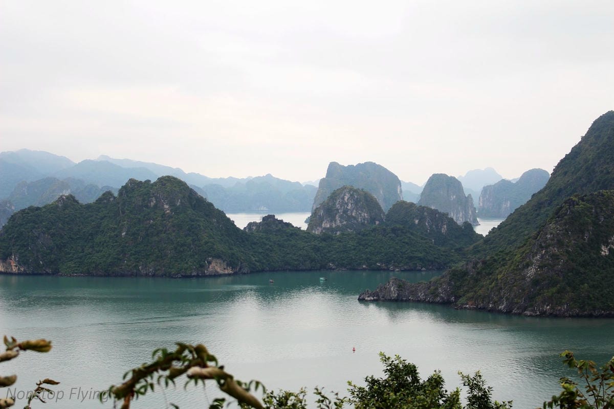 【越南】下龍灣Paradise Luxury Cruise頂級天堂華儷號郵輪兩天一夜 – 豪華陽台房、高級餐點、豐富節目、登島體驗 - 第81張圖 【越南】下龍灣Paradise Luxury Cruise頂級天堂華儷號郵輪兩天一夜 – 豪華陽台房、高級餐點、豐富節目、登島體驗