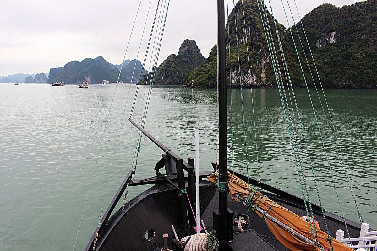 【越南】下龍灣Paradise Luxury Cruise頂級天堂華儷號郵輪兩天一夜 – 豪華陽台房、高級餐點、豐富節目、登島體驗 - 第37張圖 【越南】下龍灣Paradise Luxury Cruise頂級天堂華儷號郵輪兩天一夜 – 豪華陽台房、高級餐點、豐富節目、登島體驗