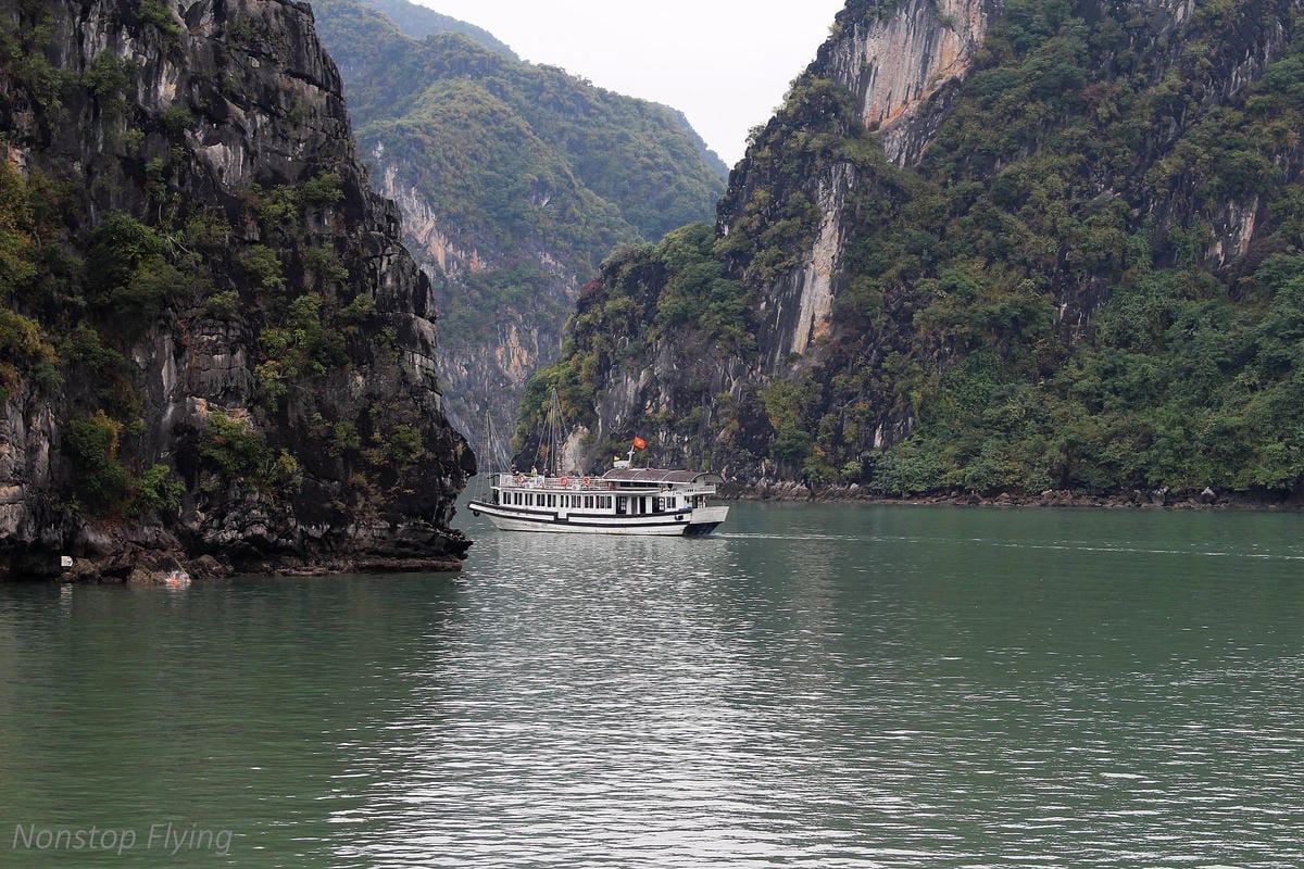 【越南】下龍灣Paradise Luxury Cruise頂級天堂華儷號郵輪兩天一夜 – 豪華陽台房、高級餐點、豐富節目、登島體驗 - 第42張圖 【越南】下龍灣Paradise Luxury Cruise頂級天堂華儷號郵輪兩天一夜 – 豪華陽台房、高級餐點、豐富節目、登島體驗
