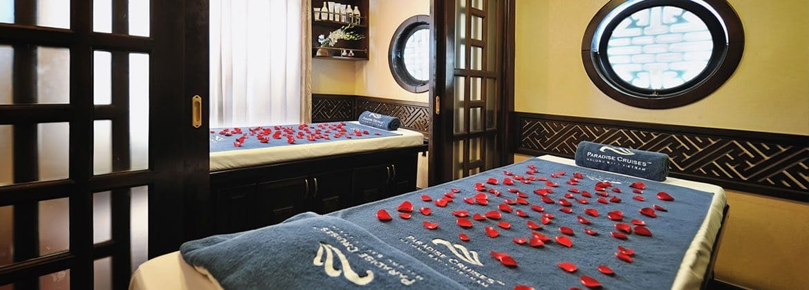 【越南】下龍灣Paradise Luxury Cruise頂級天堂華儷號郵輪兩天一夜 – 豪華陽台房、高級餐點、豐富節目、登島體驗 - 第11張圖 【越南】下龍灣Paradise Luxury Cruise頂級天堂華儷號郵輪兩天一夜 – 豪華陽台房、高級餐點、豐富節目、登島體驗