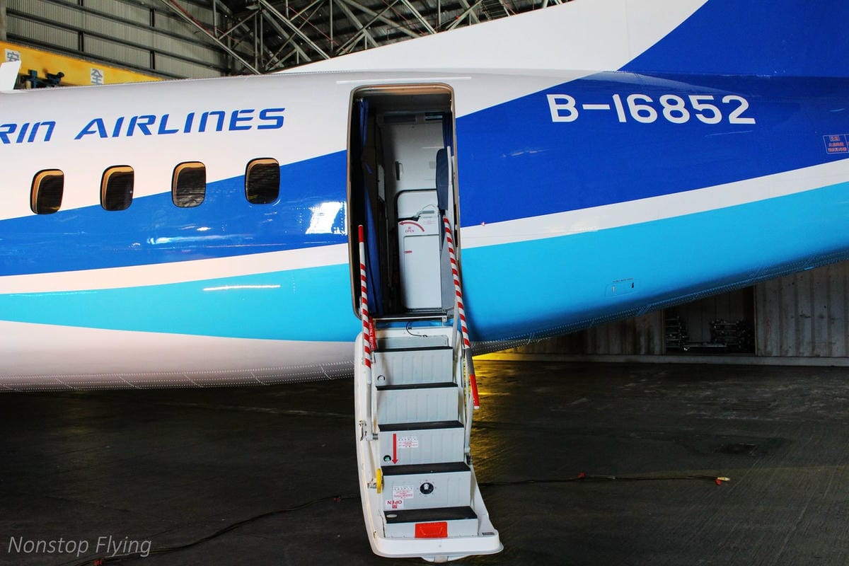 2018.01.11 華信航空 全新ATR 72-600機隊成立發表會 -含全機身、客艙內裝、駕駛艙分享