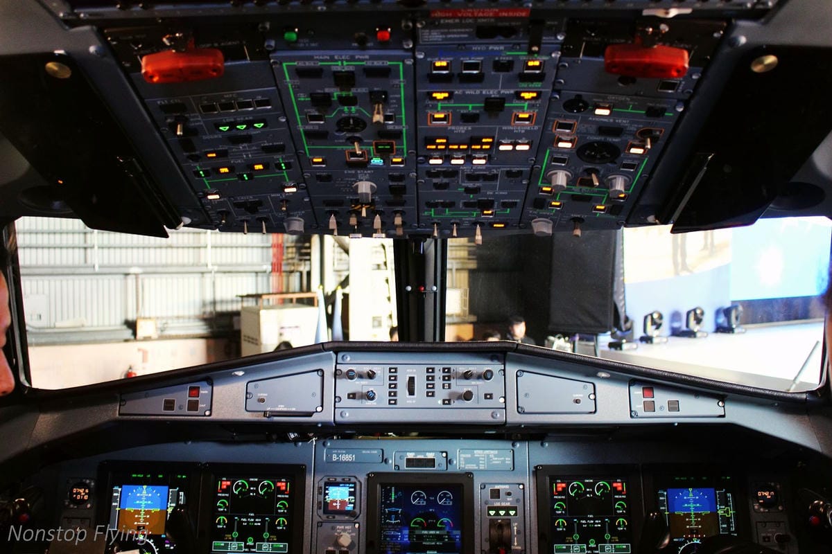 2018.01.11 華信航空 全新ATR 72-600機隊成立發表會 -含全機身、客艙內裝、駕駛艙分享