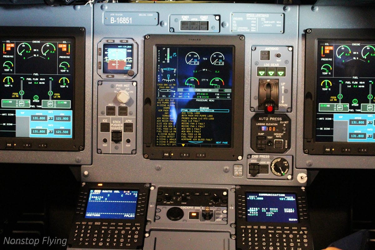 2018.01.11 華信航空 全新ATR 72-600機隊成立發表會 -含全機身、客艙內裝、駕駛艙分享