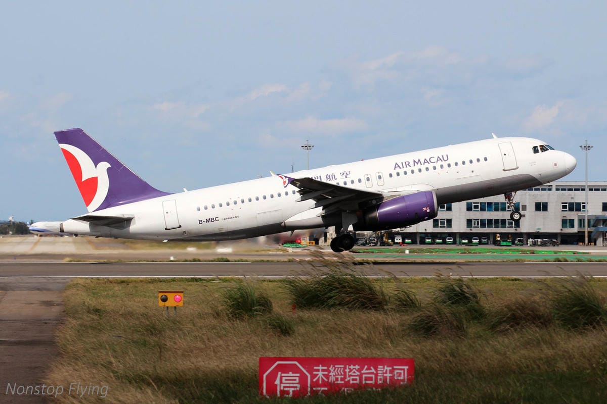 2018.01.13 桃園機場拍飛機記錄(聯絡道+看機機複合式餐廳) - 第13張圖 2018.01.13 桃園機場拍飛機記錄(聯絡道+看機機複合式餐廳)