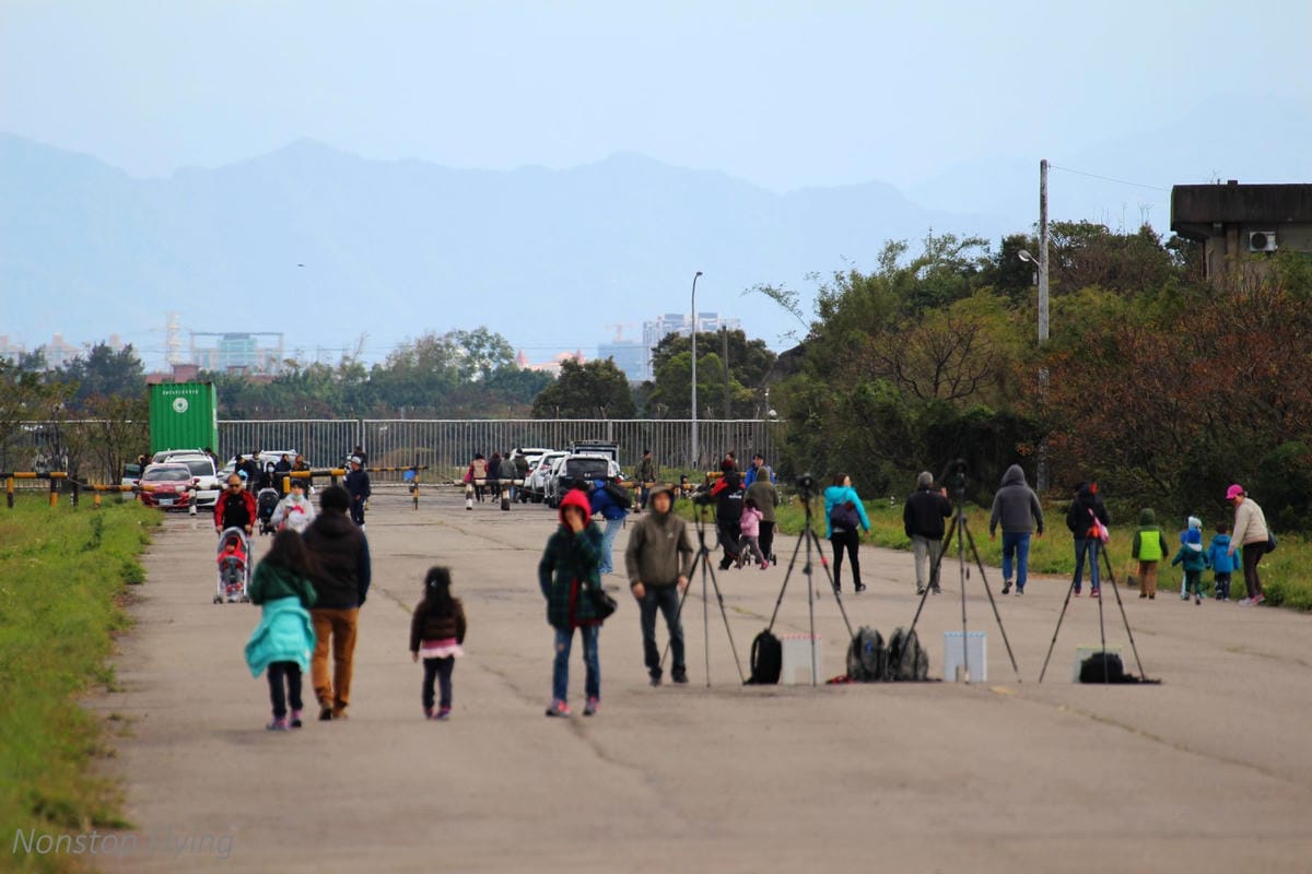 2018.01.13 桃園機場拍飛機記錄(聯絡道+看機機複合式餐廳) - 第2張圖 2018.01.13 桃園機場拍飛機記錄(聯絡道+看機機複合式餐廳)