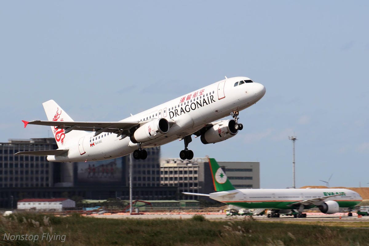 2018.01.13 桃園機場拍飛機記錄(聯絡道+看機機複合式餐廳) - 第14張圖 2018.01.13 桃園機場拍飛機記錄(聯絡道+看機機複合式餐廳)