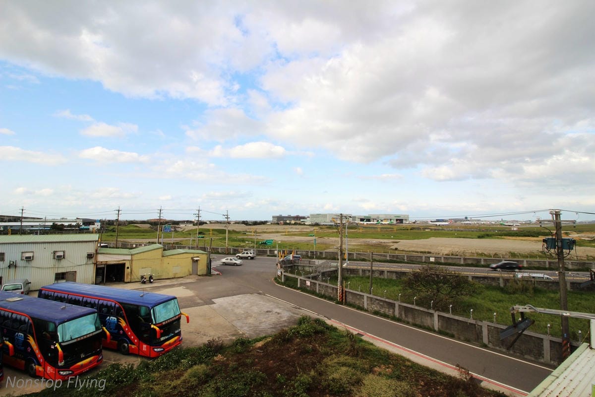 2018.01.13 桃園機場拍飛機記錄(聯絡道+看機機複合式餐廳) - 第85張圖 2018.01.13 桃園機場拍飛機記錄(聯絡道+看機機複合式餐廳)