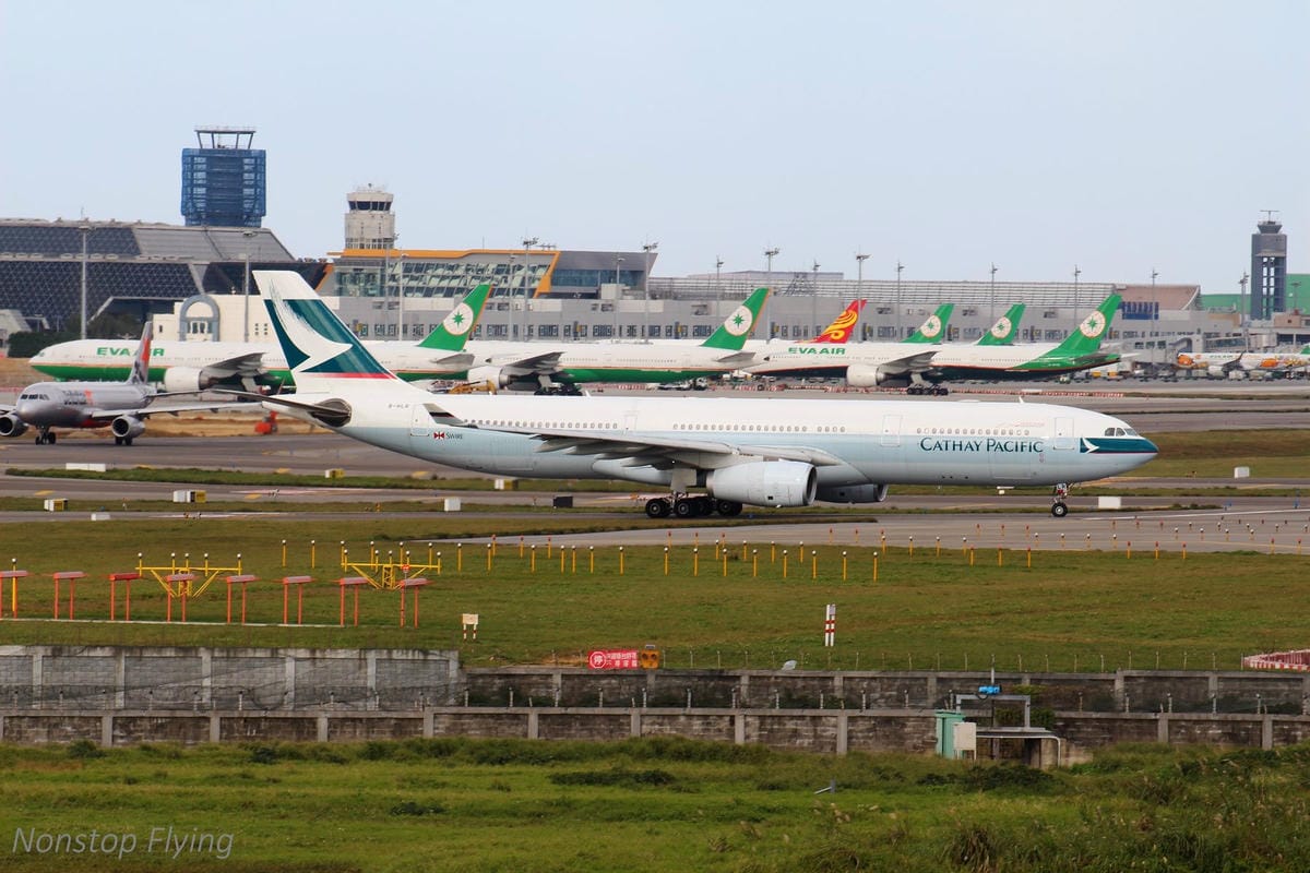 2018.01.13 桃園機場拍飛機記錄(聯絡道+看機機複合式餐廳) - 第102張圖 2018.01.13 桃園機場拍飛機記錄(聯絡道+看機機複合式餐廳)
