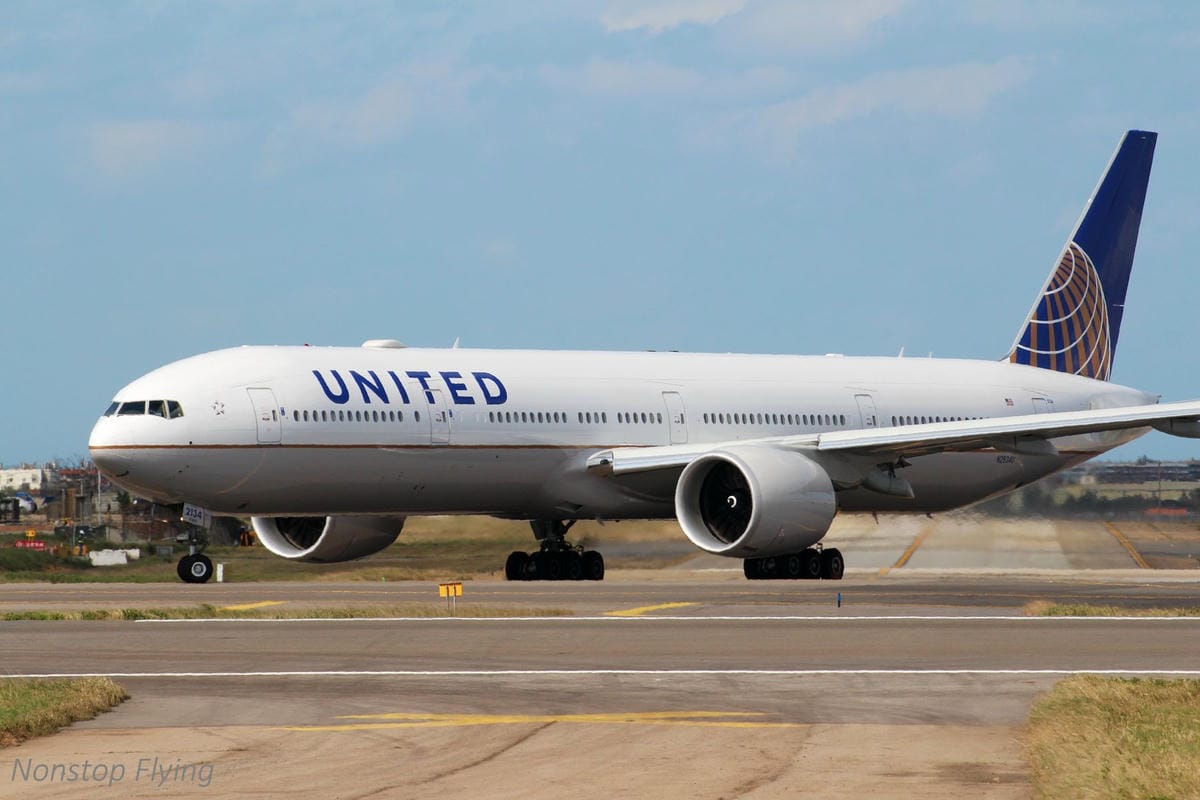 2018.01.13 桃園機場拍飛機記錄(聯絡道+看機機複合式餐廳) - 第34張圖 2018.01.13 桃園機場拍飛機記錄(聯絡道+看機機複合式餐廳)