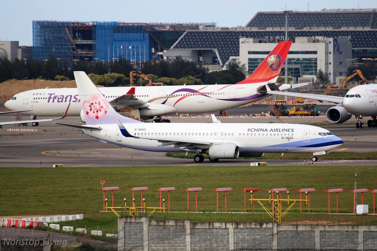 2018.01.13 桃園機場拍飛機記錄(聯絡道+看機機複合式餐廳) - 第104張圖 2018.01.13 桃園機場拍飛機記錄(聯絡道+看機機複合式餐廳)