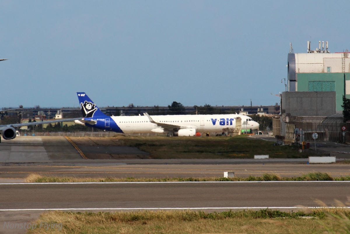 2018.01.13 桃園機場拍飛機記錄(聯絡道+看機機複合式餐廳) - 第15張圖 2018.01.13 桃園機場拍飛機記錄(聯絡道+看機機複合式餐廳)