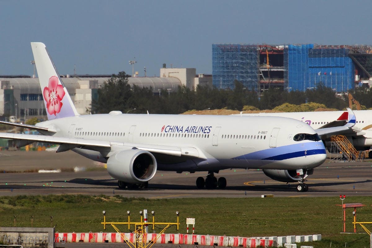 2018.01.13 桃園機場拍飛機記錄(聯絡道+看機機複合式餐廳) - 第86張圖 2018.01.13 桃園機場拍飛機記錄(聯絡道+看機機複合式餐廳)