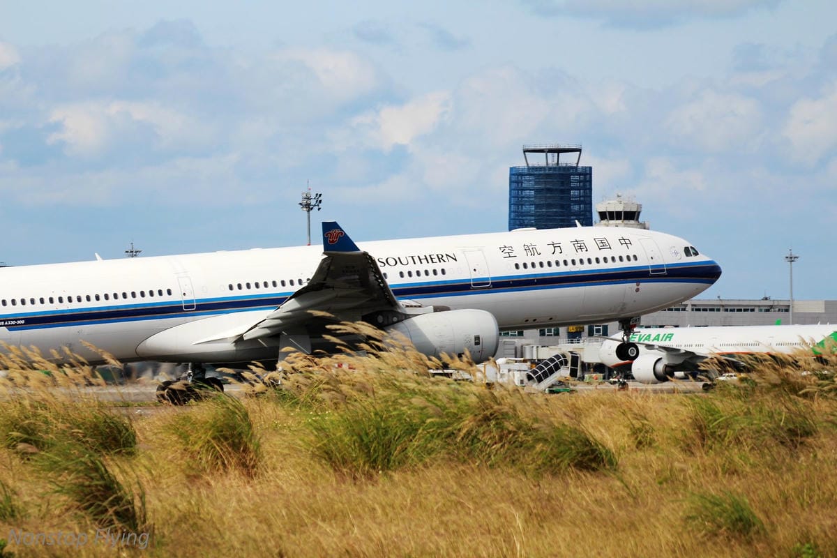 2018.01.13 桃園機場拍飛機記錄(聯絡道+看機機複合式餐廳) - 第76張圖 2018.01.13 桃園機場拍飛機記錄(聯絡道+看機機複合式餐廳)