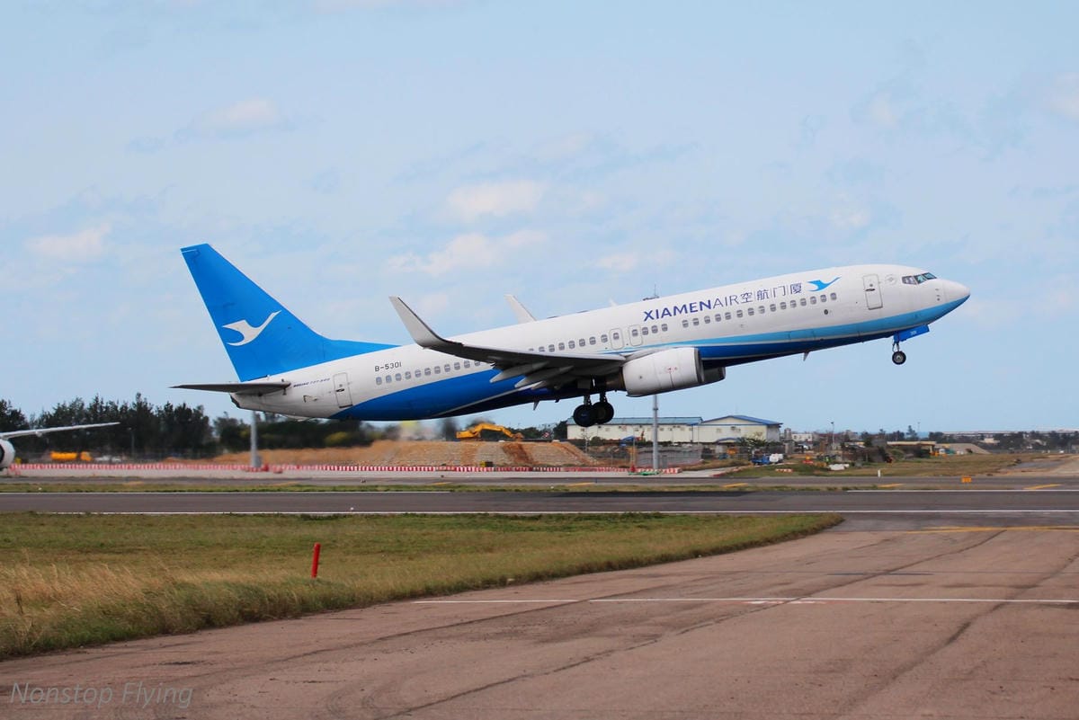 2018.01.13 桃園機場拍飛機記錄(聯絡道+看機機複合式餐廳) - 第35張圖 2018.01.13 桃園機場拍飛機記錄(聯絡道+看機機複合式餐廳)