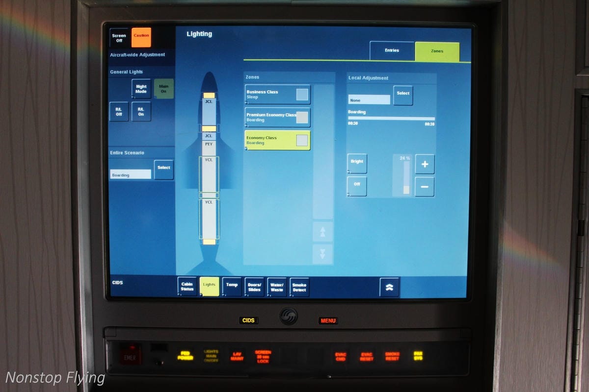 2018.03.08 國泰航空 CX759 香港-新加坡 A350-900飛行記錄 -國泰最新穎機型/完整經濟艙介紹 - 第50張圖 2018.03.08 國泰航空 CX759 香港-新加坡 A350-900飛行記錄 -國泰最新穎機型/完整經濟艙介紹