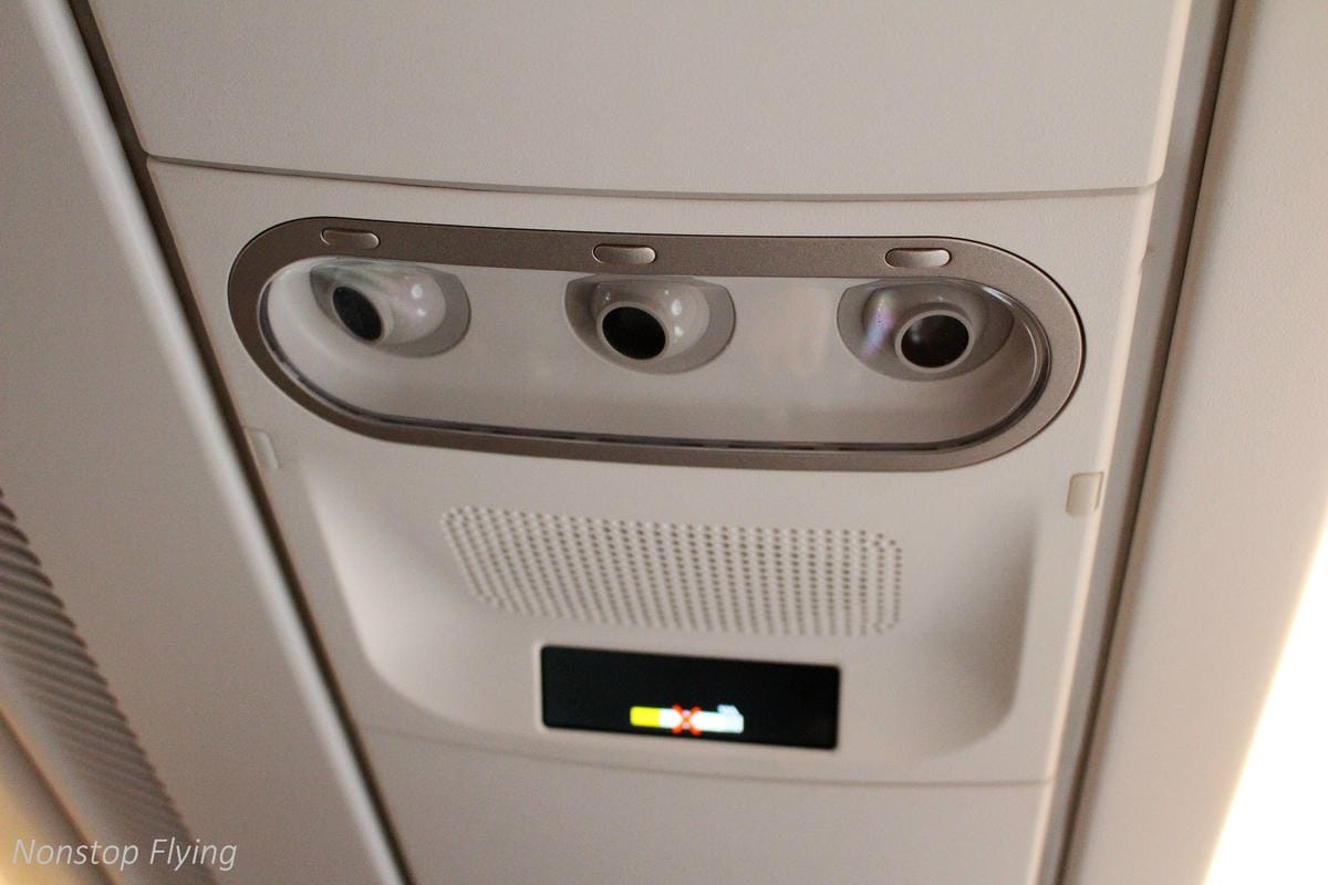 2018.03.08 國泰航空 CX759 香港-新加坡 A350-900飛行記錄 -國泰最新穎機型/完整經濟艙介紹 - 第17張圖 2018.03.08 國泰航空 CX759 香港-新加坡 A350-900飛行記錄 -國泰最新穎機型/完整經濟艙介紹