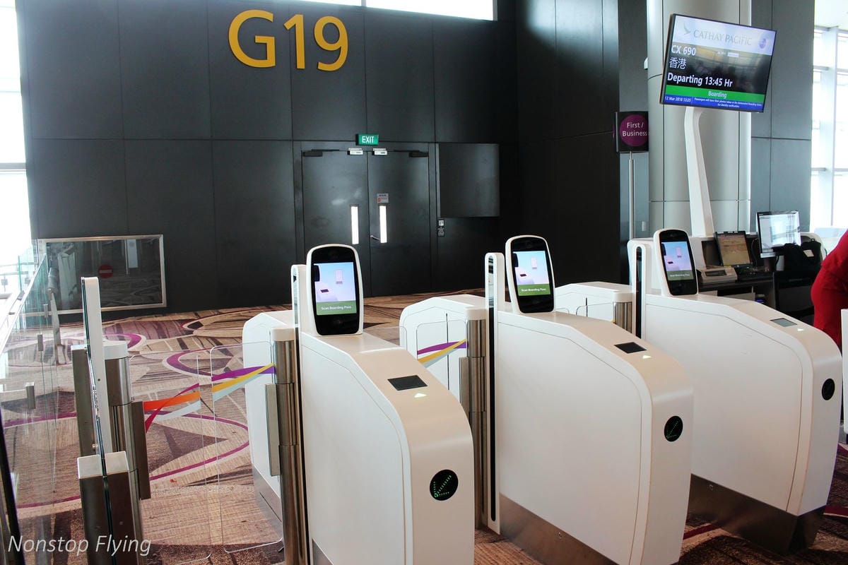 2018.03.12 國泰航空 CX690 新加坡-香港 A350-900飛行記錄 - 第4張圖 2018.03.12 國泰航空 CX690 新加坡-香港 A350-900飛行記錄