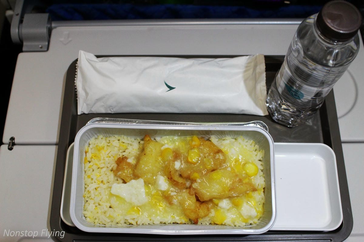 2018.03.12 國泰航空 CX402 香港-台北 A330-300飛行記錄