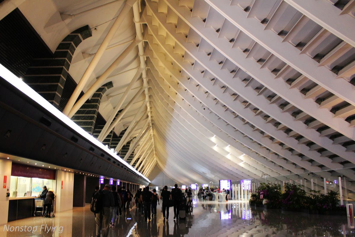 2018.03.12 國泰航空 CX402 香港-台北 A330-300飛行記錄 - 第35張圖 2018.03.12 國泰航空 CX402 香港-台北 A330-300飛行記錄