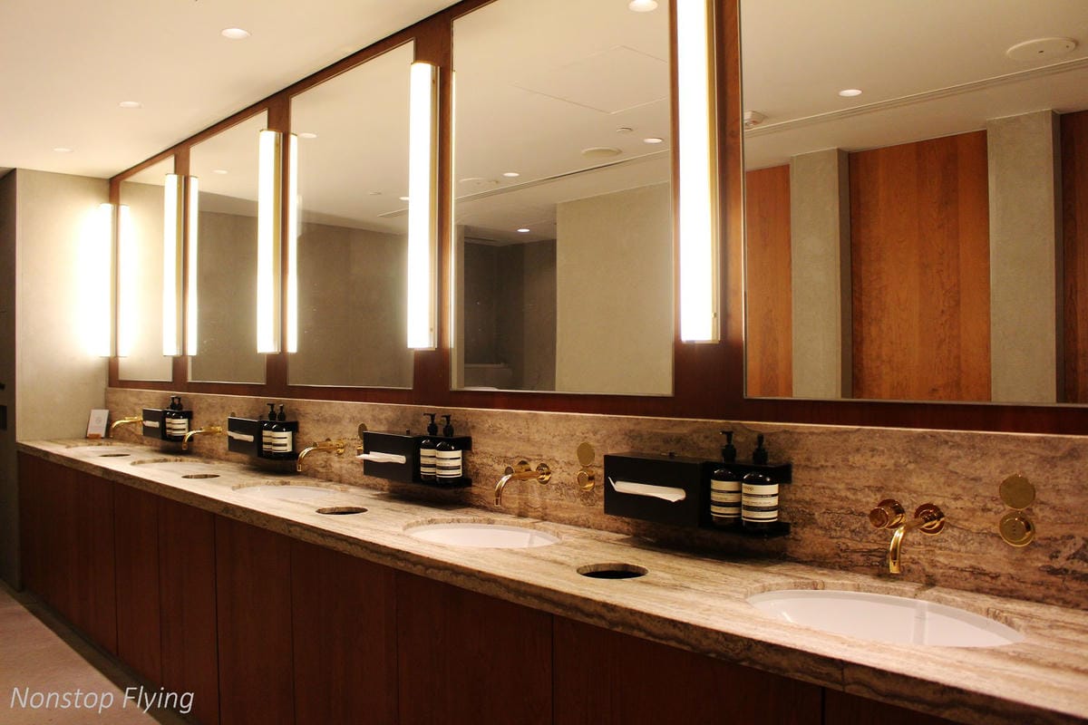 【新加坡】樟宜機場國泰航空貴賓室 -第四航廈全新落成,提供現點南洋/港式料理、酒類茶咖啡各式飲品、舒適座位 - 第35張圖 【新加坡】樟宜機場國泰航空貴賓室 -第四航廈全新落成,提供現點南洋/港式料理、酒類茶咖啡各式飲品、舒適座位