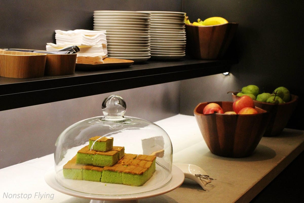 【新加坡】樟宜機場國泰航空貴賓室 -第四航廈全新落成,提供現點南洋/港式料理、酒類茶咖啡各式飲品、舒適座位 - 第32張圖 【新加坡】樟宜機場國泰航空貴賓室 -第四航廈全新落成,提供現點南洋/港式料理、酒類茶咖啡各式飲品、舒適座位