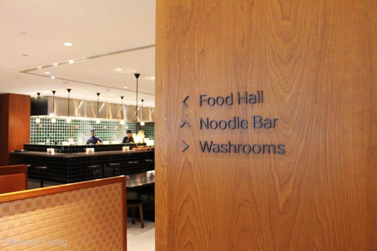 【新加坡】樟宜機場國泰航空貴賓室 -第四航廈全新落成,提供現點南洋/港式料理、酒類茶咖啡各式飲品、舒適座位 - 第16張圖 【新加坡】樟宜機場國泰航空貴賓室 -第四航廈全新落成,提供現點南洋/港式料理、酒類茶咖啡各式飲品、舒適座位