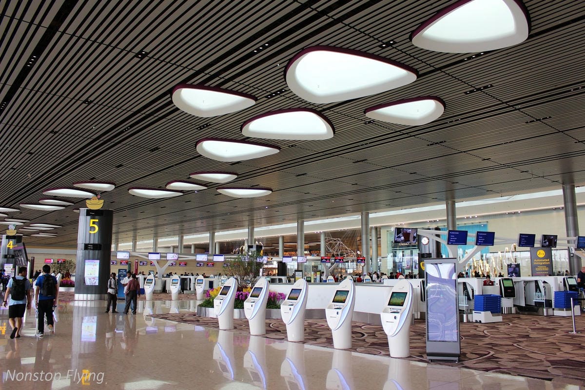【新加坡】樟宜機場第四航廈出入境、設施服務詳細介紹 -2017.10全新啟用高科技智慧航廈!