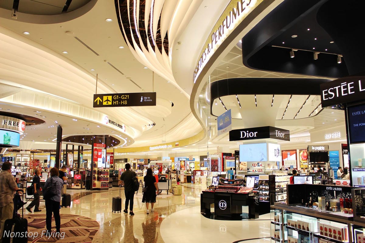 【新加坡】樟宜機場第四航廈出入境、設施服務詳細介紹 -2017.10全新啟用高科技智慧航廈!