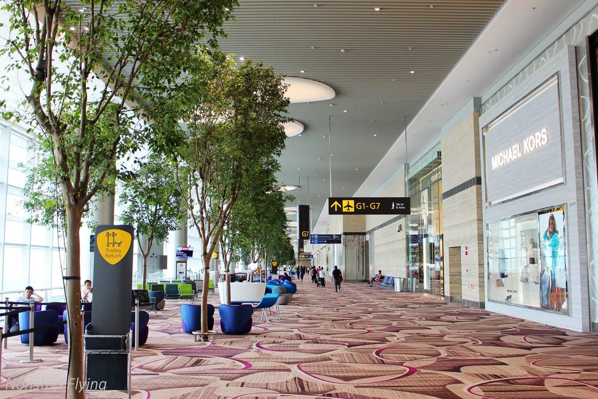 【新加坡】樟宜機場第四航廈出入境、設施服務詳細介紹 -2017.10全新啟用高科技智慧航廈!