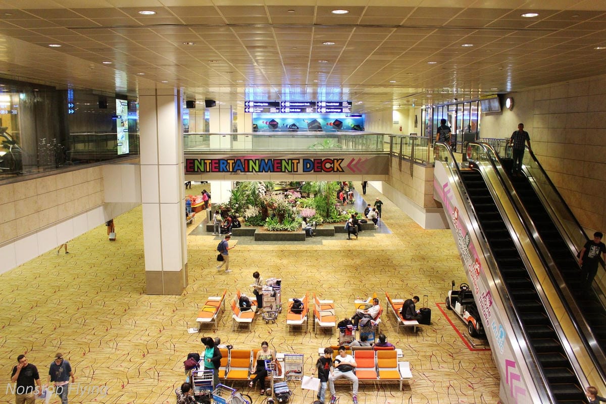 【新加坡】樟宜機場第一～第三航廈巡禮 -體驗全球最佳機場的軟硬體設施服務(管制區外)
