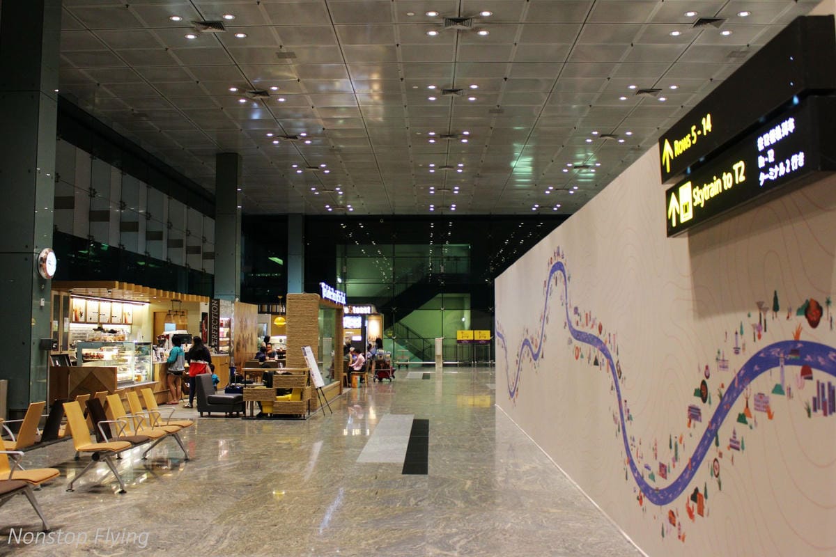 【新加坡】樟宜機場第一～第三航廈巡禮 -體驗全球最佳機場的軟硬體設施服務(管制區外)