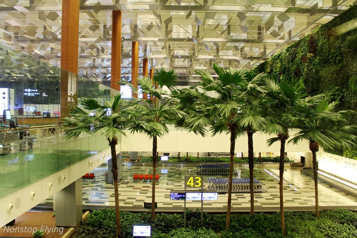 【新加坡】樟宜機場第一～第三航廈巡禮 -體驗全球最佳機場的軟硬體設施服務(管制區外)