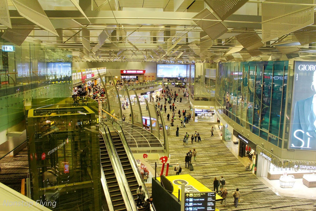 【新加坡】樟宜機場第一～第三航廈巡禮 -體驗全球最佳機場的軟硬體設施服務(管制區外)