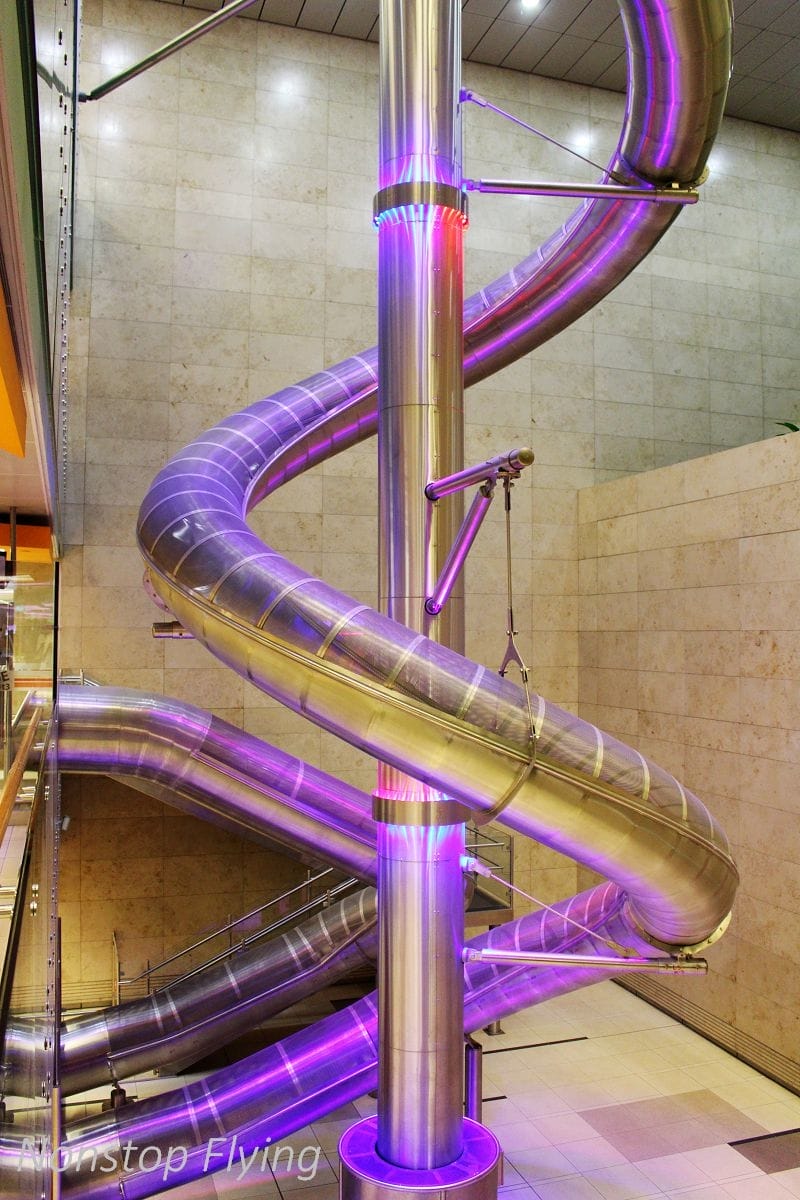 【新加坡】樟宜機場第一～第三航廈巡禮 -體驗全球最佳機場的軟硬體設施服務(管制區外)