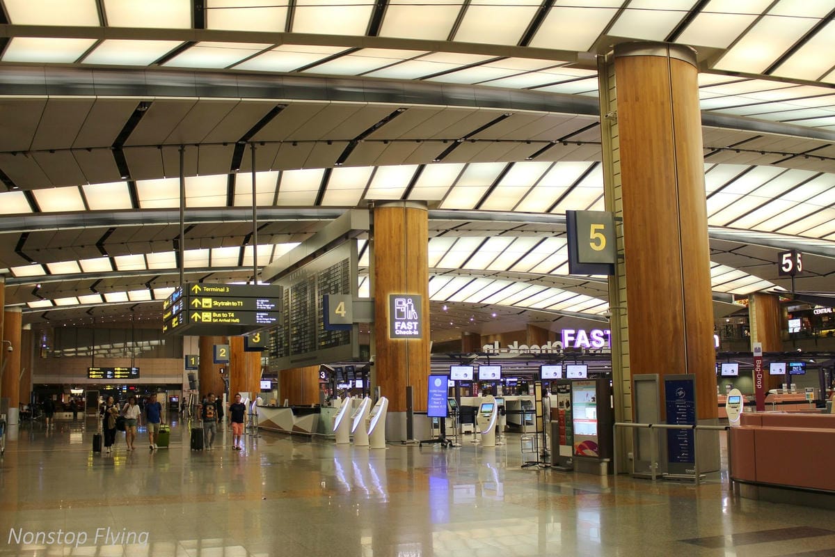 【新加坡】樟宜機場第一～第三航廈巡禮 -體驗全球最佳機場的軟硬體設施服務(管制區外)