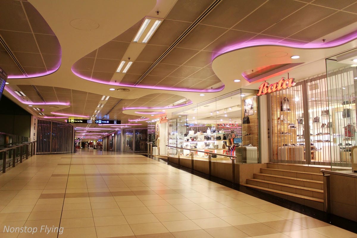 【新加坡】樟宜機場第一～第三航廈巡禮 -體驗全球最佳機場的軟硬體設施服務(管制區外)