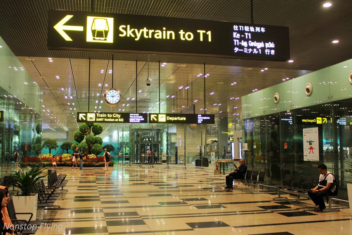 【新加坡】樟宜機場第一～第三航廈巡禮 -體驗全球最佳機場的軟硬體設施服務(管制區外)