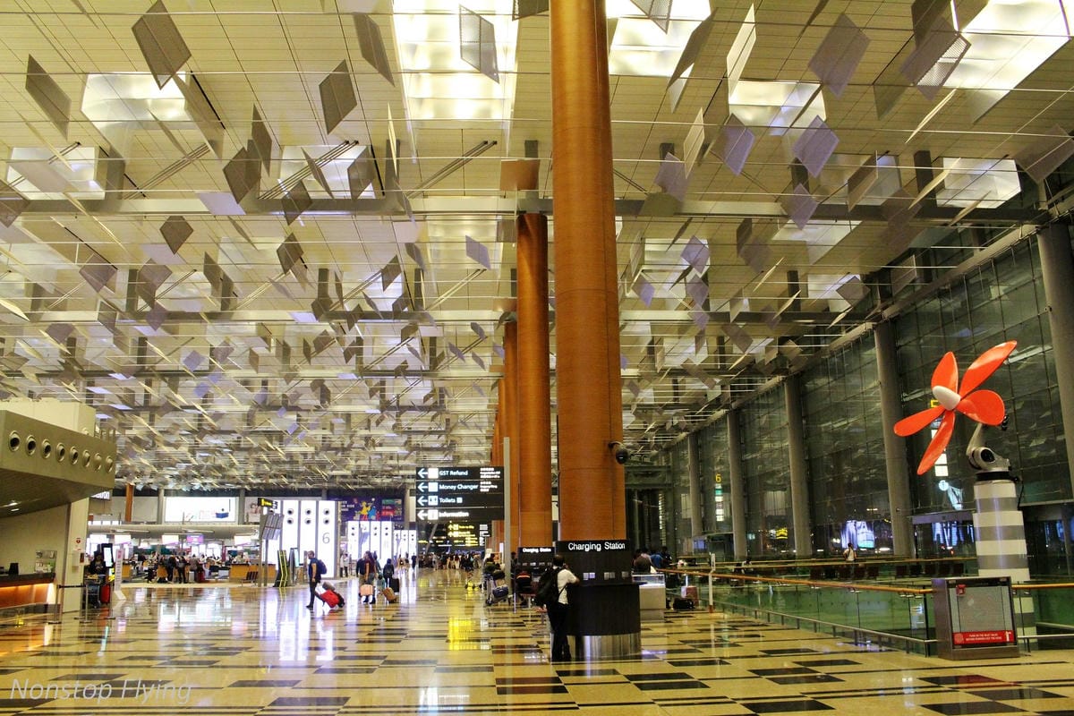 【新加坡】樟宜機場第一～第三航廈巡禮 -體驗全球最佳機場的軟硬體設施服務(管制區外)