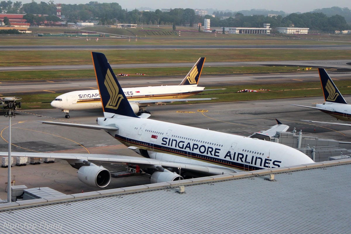 【新加坡住宿】樟宜機場皇冠假日酒店 -全球最佳機場酒店，航空迷超狂夢幻跑道機坪景觀房，過境/機場旅行豪華選擇!