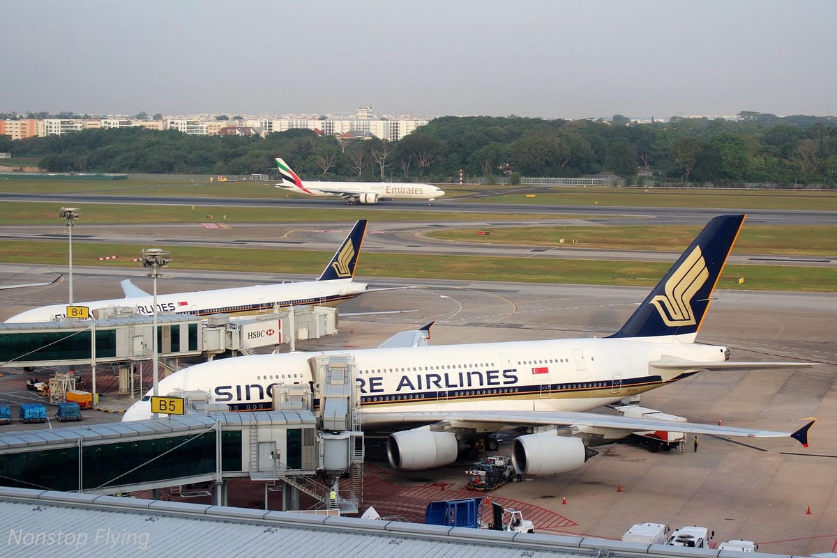 【新加坡住宿】樟宜機場皇冠假日酒店 -全球最佳機場酒店，航空迷超狂夢幻跑道機坪景觀房，過境/機場旅行豪華選擇!