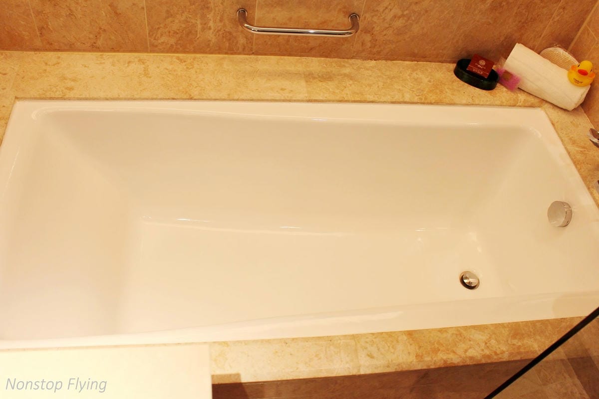 【新加坡住宿】Conrad Centennial Singapore 新加坡康萊德酒店 -2018全新翻修客房+環境設施、泳池介紹