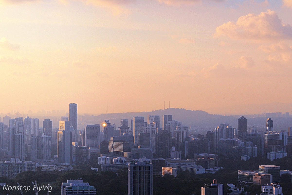 【新加坡食旅】濱海灣金沙酒店觀景台、超級樹燈光秀、照亮濱海灣燈光藝術節、328加東叻沙、五星海南雞飯 - 第23張圖 【新加坡食旅】濱海灣金沙酒店觀景台、超級樹燈光秀、照亮濱海灣燈光藝術節、328加東叻沙、五星海南雞飯