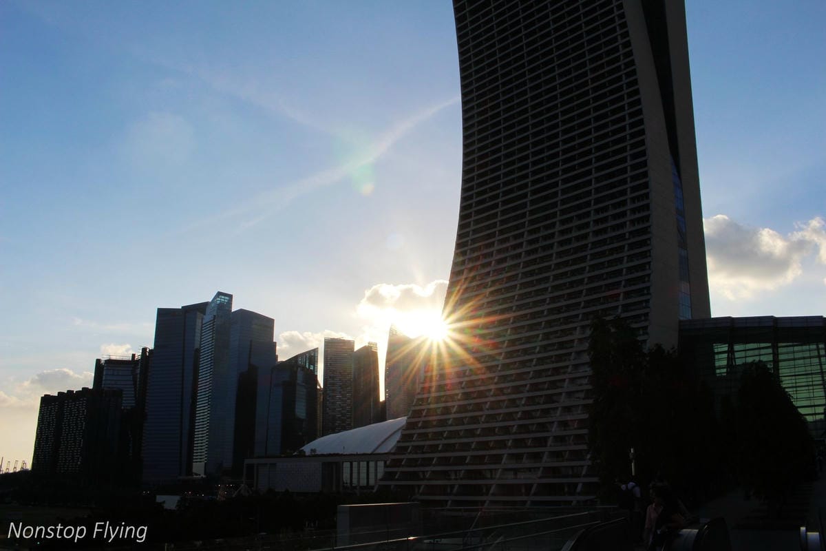 【新加坡食旅】濱海灣金沙酒店觀景台、超級樹燈光秀、照亮濱海灣燈光藝術節、328加東叻沙、五星海南雞飯 - 第11張圖 【新加坡食旅】濱海灣金沙酒店觀景台、超級樹燈光秀、照亮濱海灣燈光藝術節、328加東叻沙、五星海南雞飯