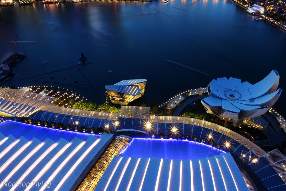 【新加坡食旅】濱海灣金沙酒店觀景台、超級樹燈光秀、照亮濱海灣燈光藝術節、328加東叻沙、五星海南雞飯