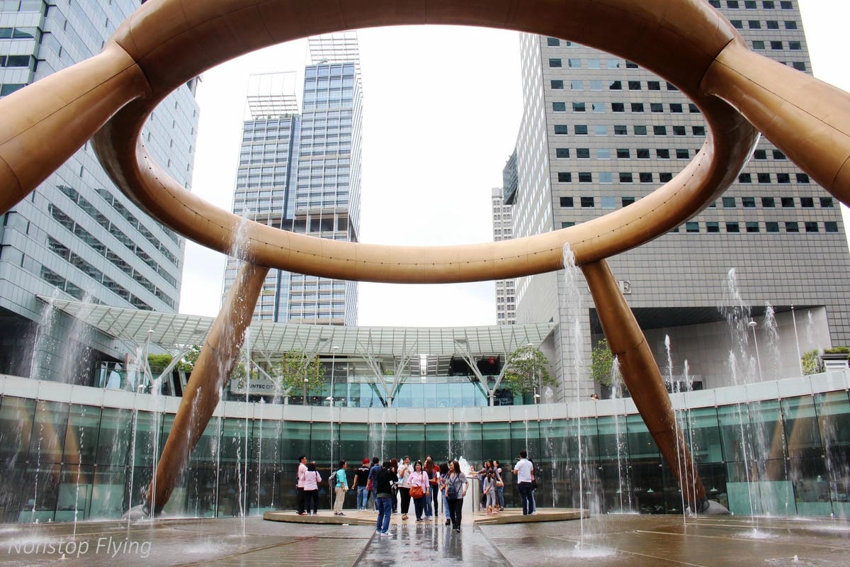 【新加坡食旅】新達城財富之泉、濱海灣(濱海藝術中心、魚尾獅)、新加坡國家美術館 - 第3張圖 【新加坡食旅】新達城財富之泉、濱海灣(濱海藝術中心、魚尾獅)、新加坡國家美術館