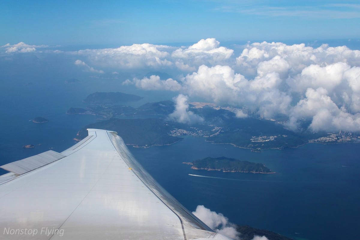 2018.05.16 長榮航空 BR851 台北-香港 777-300ER(豪華經濟艙座位)飛行記錄 - 第40張圖 2018.05.16 長榮航空 BR851 台北-香港 777-300ER(豪華經濟艙座位)飛行記錄