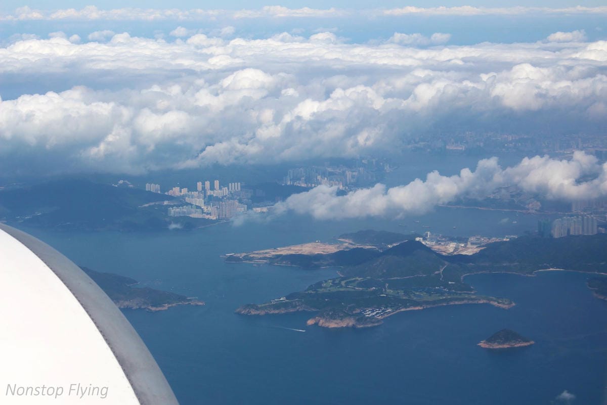 2018.05.16 長榮航空 BR851 台北-香港 777-300ER(豪華經濟艙座位)飛行記錄