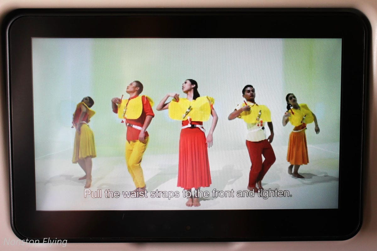 2018.05.16 長榮航空 BR851 台北-香港 777-300ER(豪華經濟艙座位)飛行記錄 - 第23張圖 2018.05.16 長榮航空 BR851 台北-香港 777-300ER(豪華經濟艙座位)飛行記錄