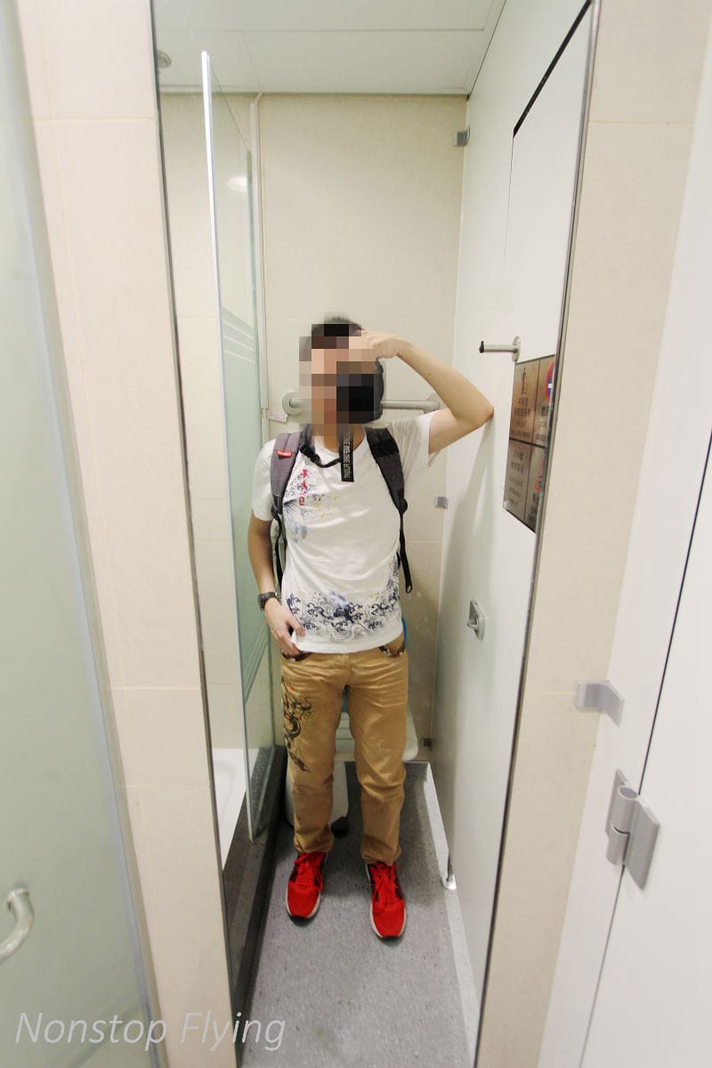 【心得】香港機場免費淋浴間 -抵港旅客限定，乾濕分離附洗髮/沐浴乳、吹風機。